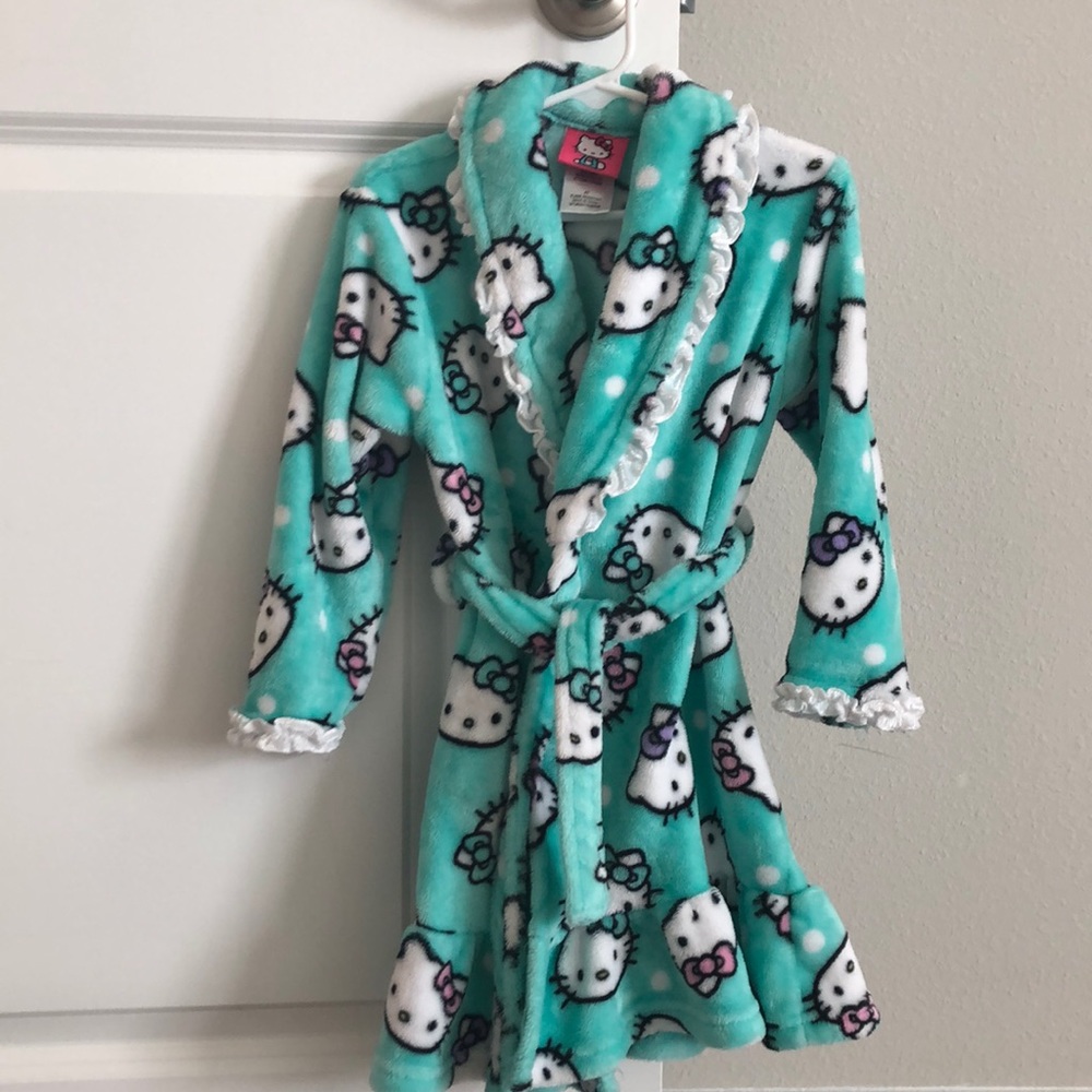 Hello kitty fleece robe